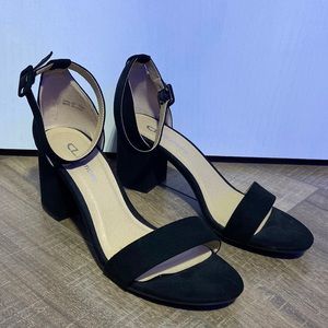 Black, CL by Laundry heels, size 10
